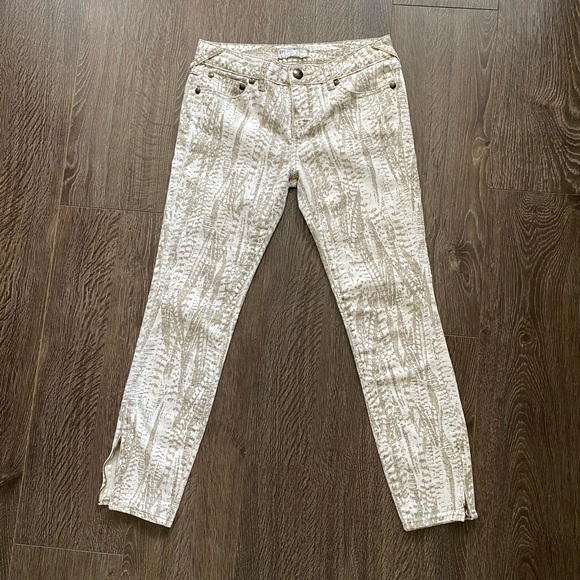 Free People Capris 27 Like New - Picture 1 of 5